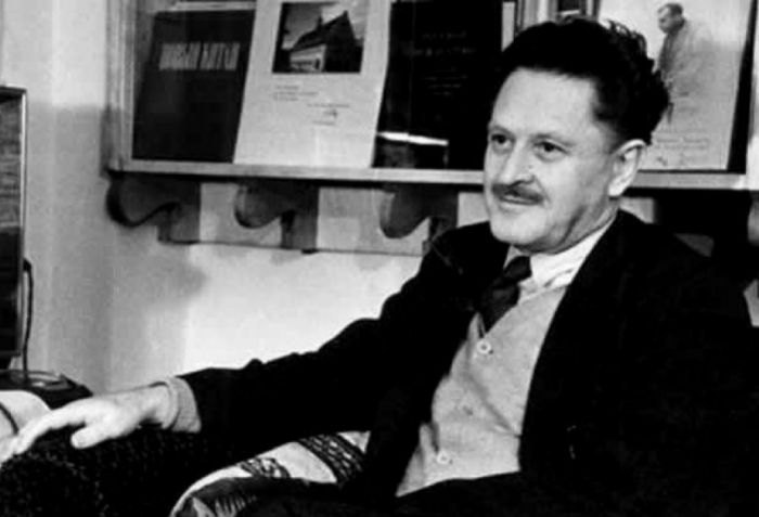 Nazim Hikmət