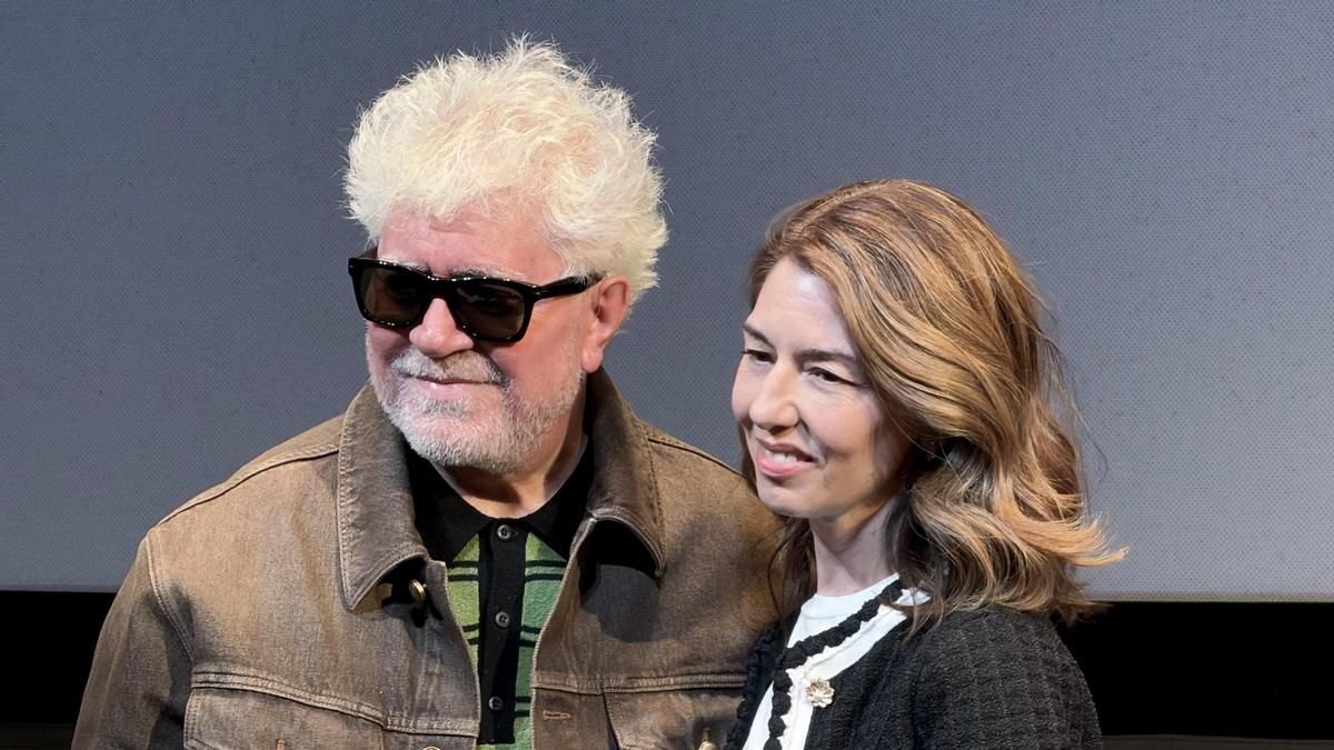 Pedro Almodóvar quiere adaptar la novela lésbica 'Peces' de Eva Baltasar